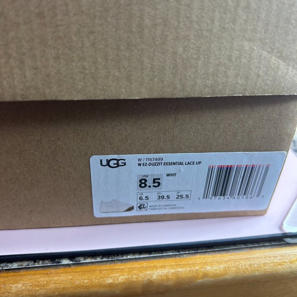 UGG EZ DUZZIT ESSENTIAL LACE UP (8.5) - Picture 12 of 13